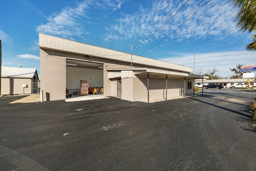 More Photos Of 818 N Magnolia Ave, Ocala Warehouse For Sale
