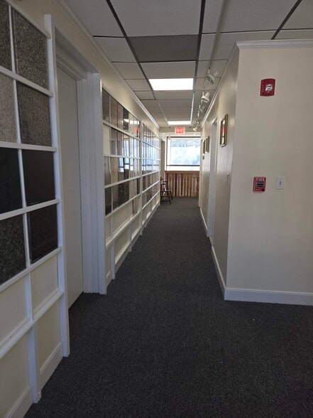 More Photos Of 1291 Worcester Rd, Framingham Office For Sale
