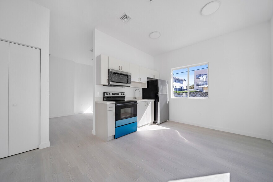 More Photos Of 1567 NW 1st St, Miami Apartments For Sale