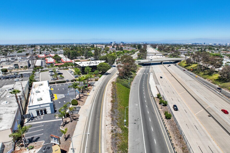 More Photos Of 2301 Newport Blvd, Costa Mesa Medical For Sale