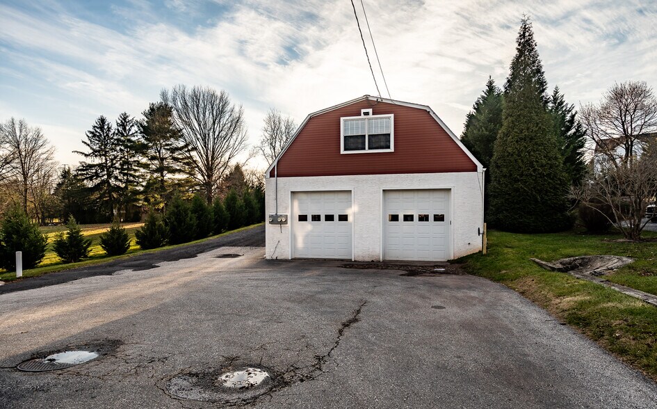 More Photos Of 1512 W Main St, Collegeville Office For Lease