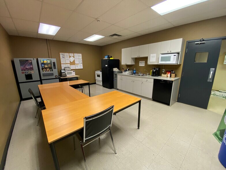 More Photos Of 2340 Pegasus Way NE, Calgary Light Distribution For Sale