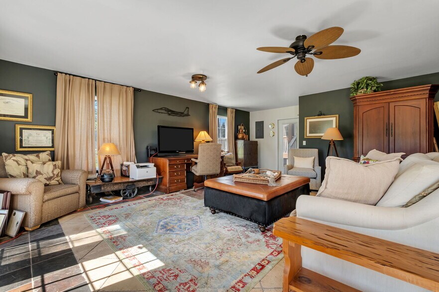 More Photos Of 4004 Golf Course Rd, Perry Lodge Meeting Hall For Sale