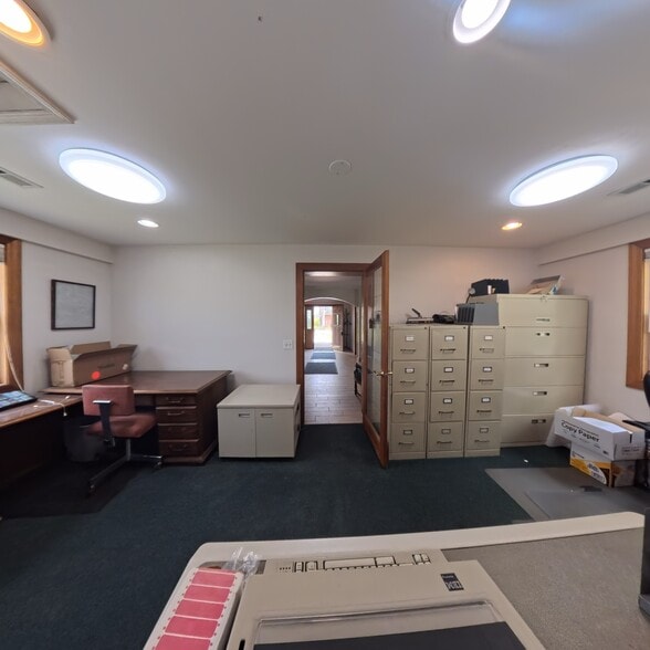 More Photos Of 805 E Palatine Rd, Palatine Office For Sale