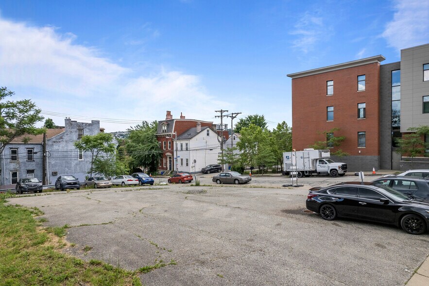 More Photos Of 2100 5th Ave, Pittsburgh Land For Sale