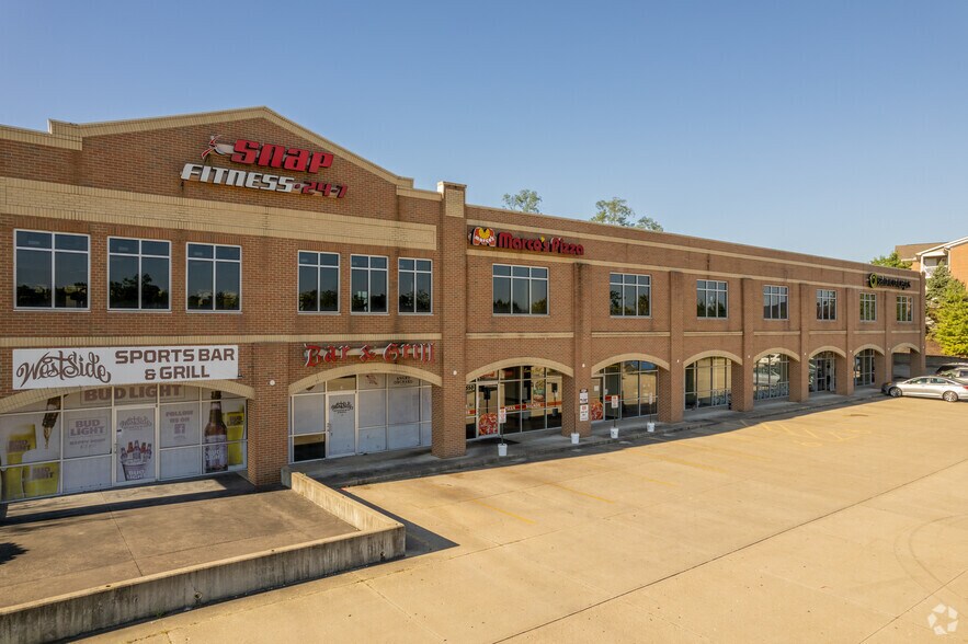 More Photos Of 6701 Ruwes Oak Dr, Cincinnati Restaurant For Lease