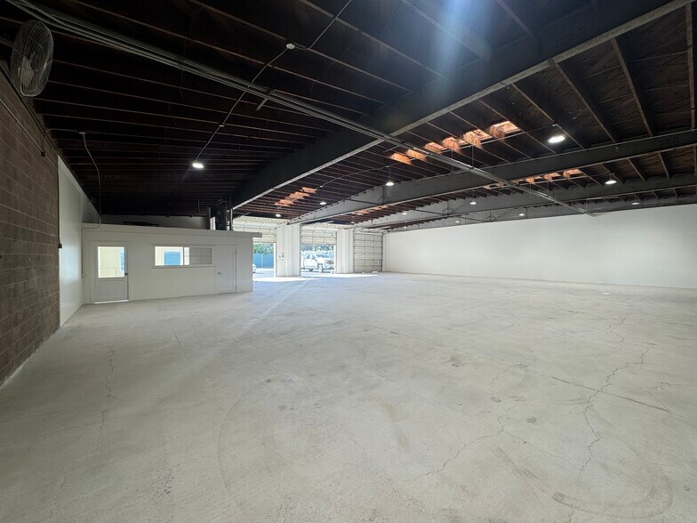 More Photos Of 1726 N Ventura Ave, Ventura Manufacturing For Lease