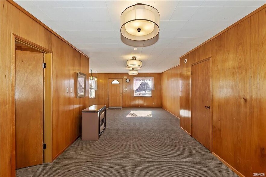 More Photos Of 547 Cottage Ln, Big Bear Lake Office For Sale