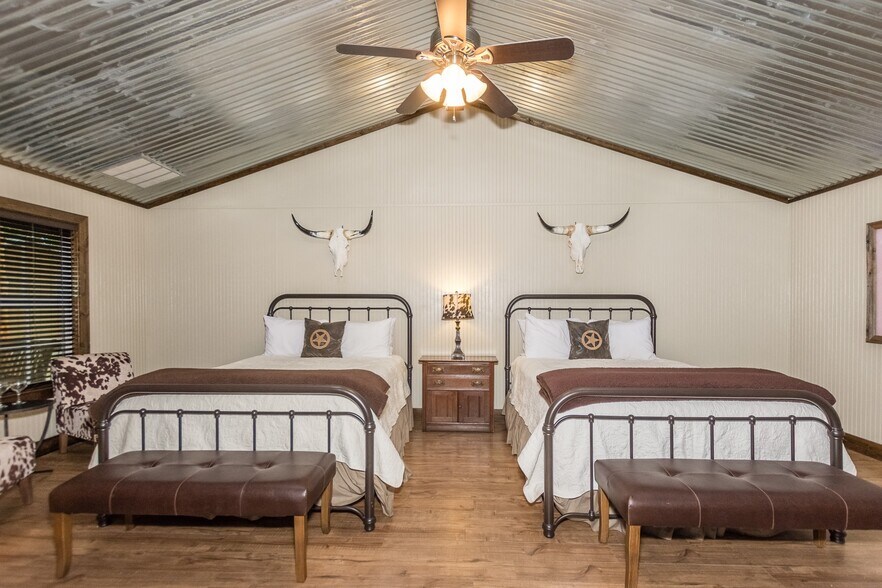 More Photos Of 10296 E US Highway 290, Fredericksburg Hospitality For Sale