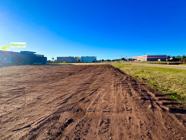 Primary Photo Of 115 Yukon Crossing Ave, Yukon Land For Lease