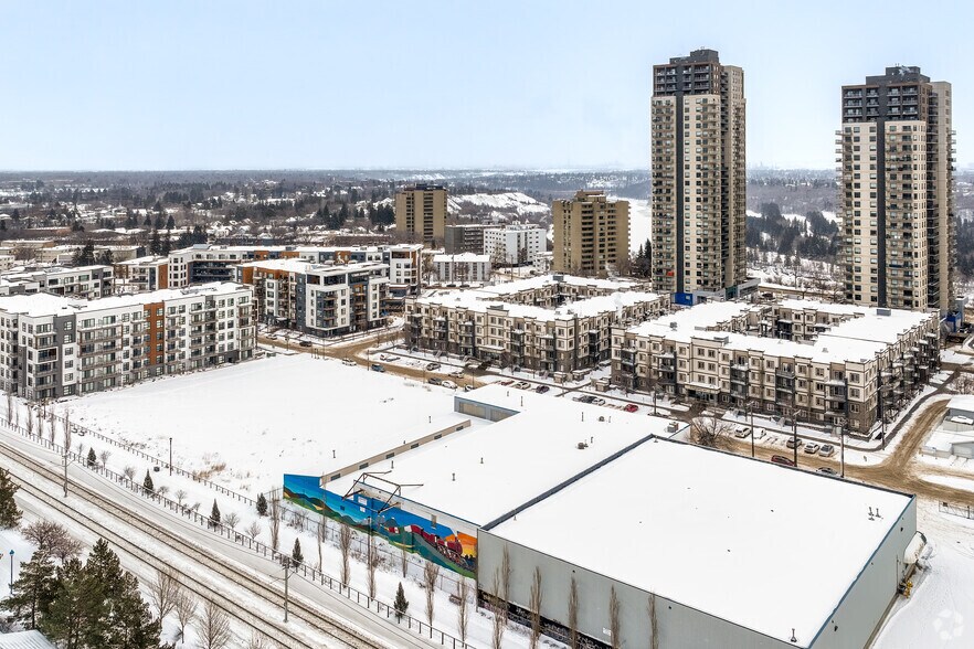 More Photos Of 8520 106A Ave NW, Edmonton Warehouse For Lease