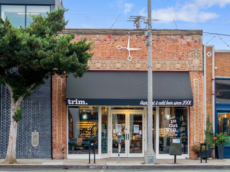 More Photos Of 2736 Main St, Santa Monica Storefront Retail Office For Sale