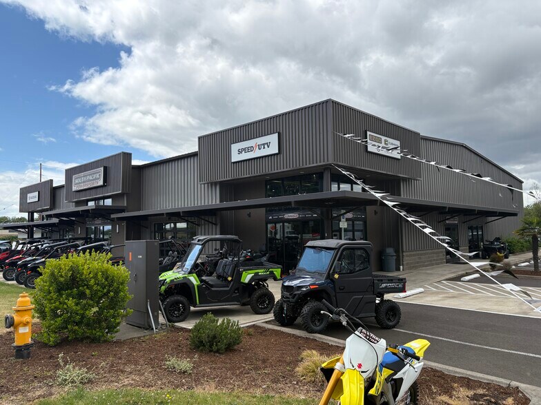 More Photos Of , Albany Unknown For Sale