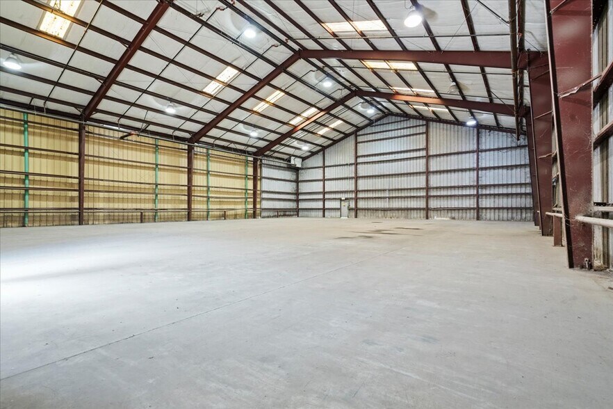 More Photos Of 119 E 6th Ave, Pamplico Industrial For Sale