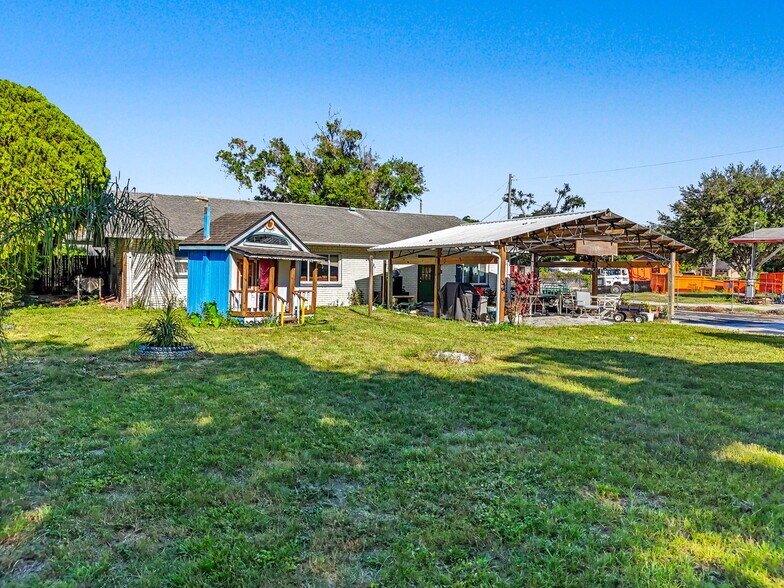 More Photos Of 7813 Leo Kidd Ave, Port Richey Flex For Sale