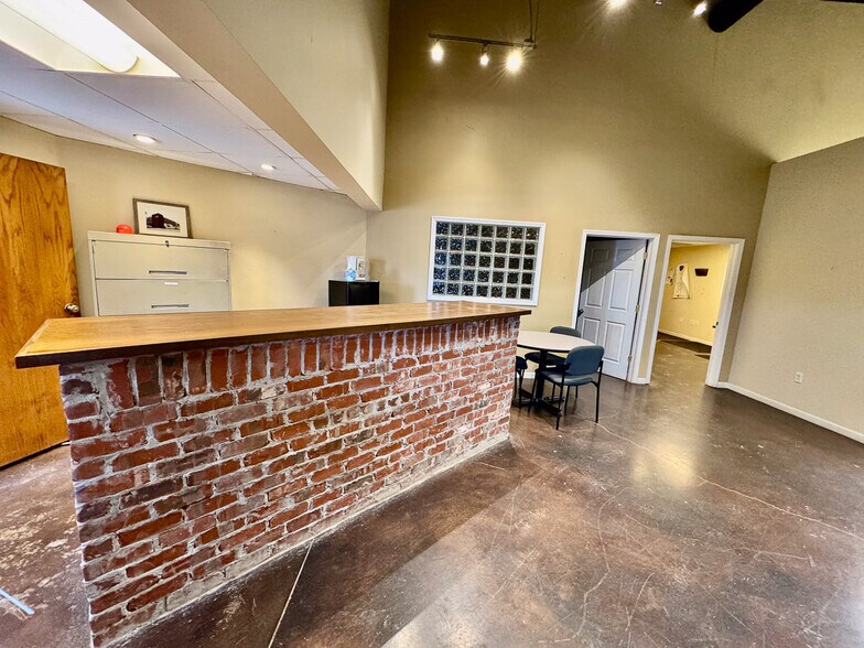 More Photos Of 1234 Brittain Rd, Akron Warehouse For Sale