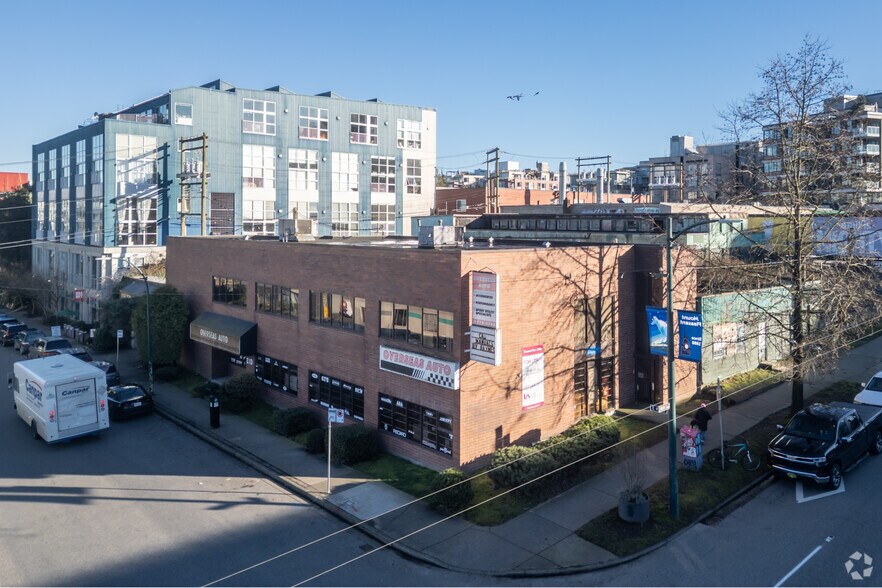 More Photos Of 210 4th Ave E, Vancouver Warehouse For Lease