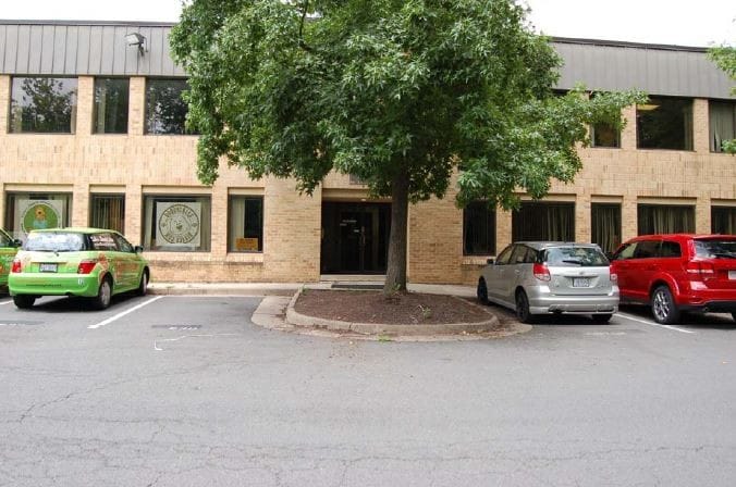 Primary Photo Of 13912-13933 Willard Rd, Chantilly Warehouse For Lease