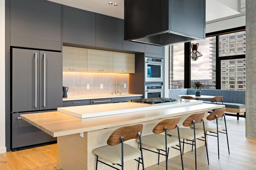 More Photos Of 2315 4th Ave, Seattle Multifamily For Sale