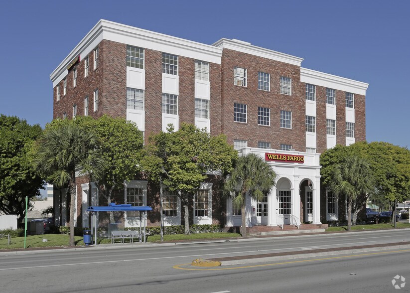 More Photos Of 12760-12890 Biscayne Blvd, North Miami Unknown For Lease