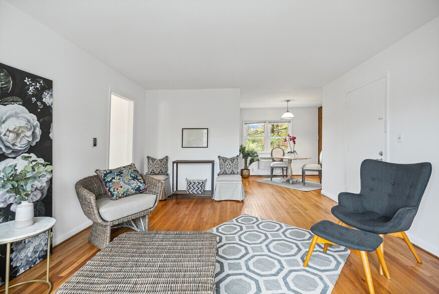 More Photos Of 1200 Liggates Rd, Lynchburg Apartments For Sale