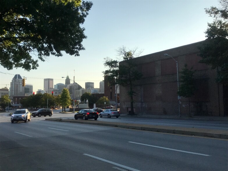 More Photos Of 926-938 E Monument St, Baltimore Warehouse For Sale
