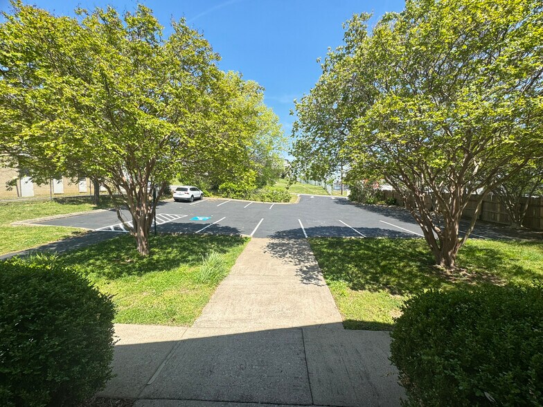 More Photos Of 409 Welshwood Dr, Nashville Medical For Lease