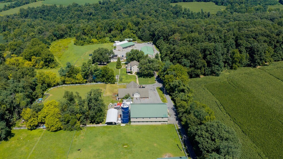 More Photos Of 197 Pencroft Dr N, Holtwood Industrial For Sale