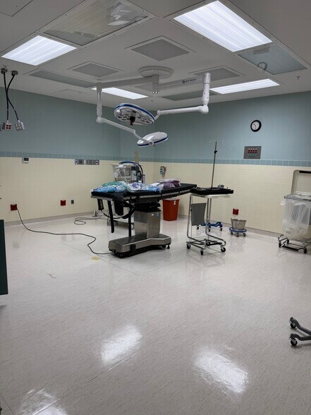 More Photos Of 3017 13th St, Gulfport Healthcare For Sale