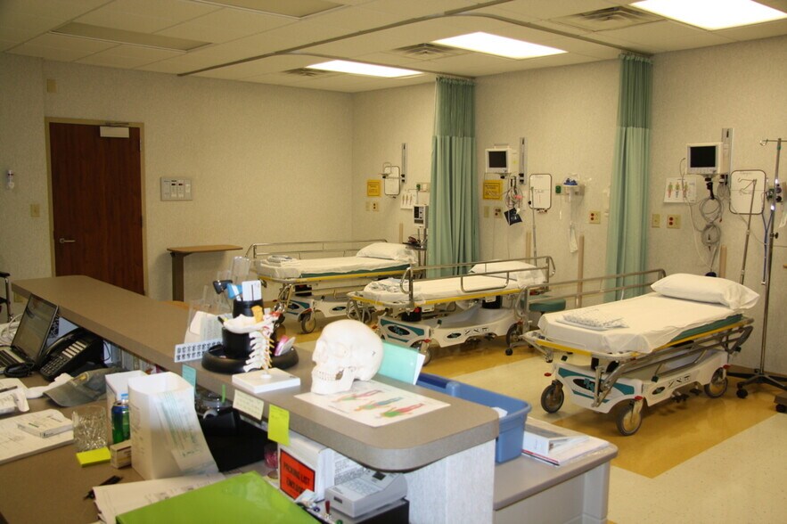 More Photos Of 457 Bypass Highway 123, Seneca Medical For Sale
