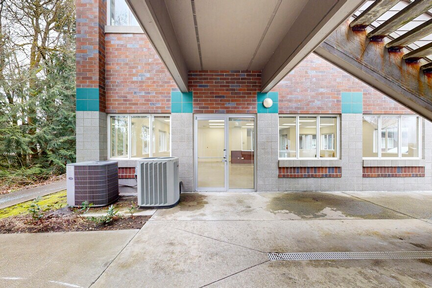 More Photos Of 1770 Barnes Blvd SW, Tumwater Office For Sale