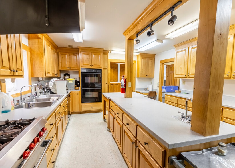 More Photos Of 1667 Cartersville Rd, Cartersville Flex For Sale