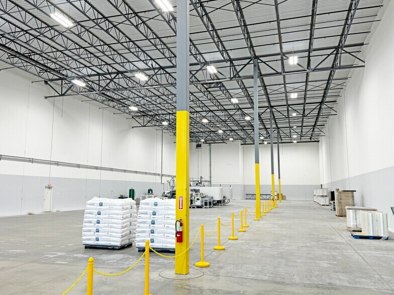 More Photos Of 2765 Highway 114, Fort Worth Distribution For Sale