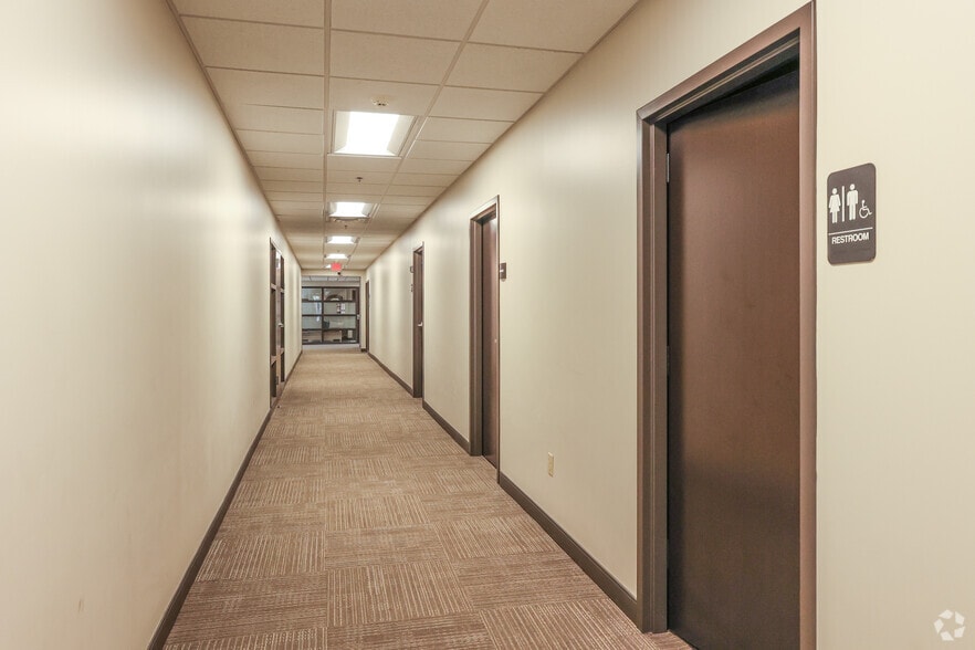 More Photos Of 4415 S Harvard Ave, Tulsa Medical For Lease