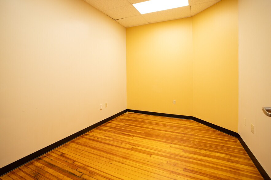 More Photos Of 139 S Main St, Fall River Office For Sale