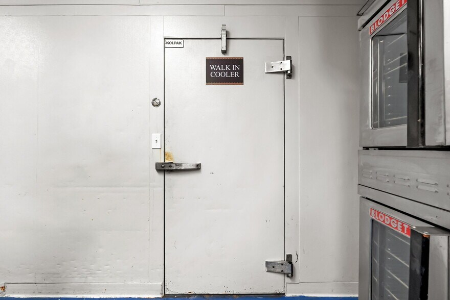 More Photos Of 983 N Highway 123 Byp, Seguin Restaurant For Sale