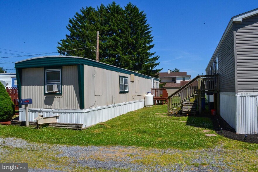 More Photos Of 122 State St, Middletown Manufactured Housing Mobile Home Park For Sale
