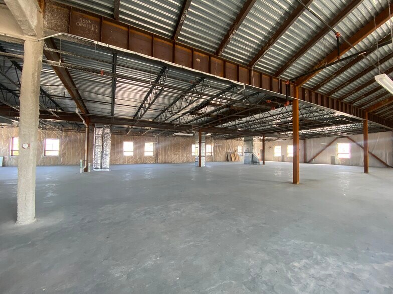 More Photos Of Post Rd, North Kingstown Unknown For Lease