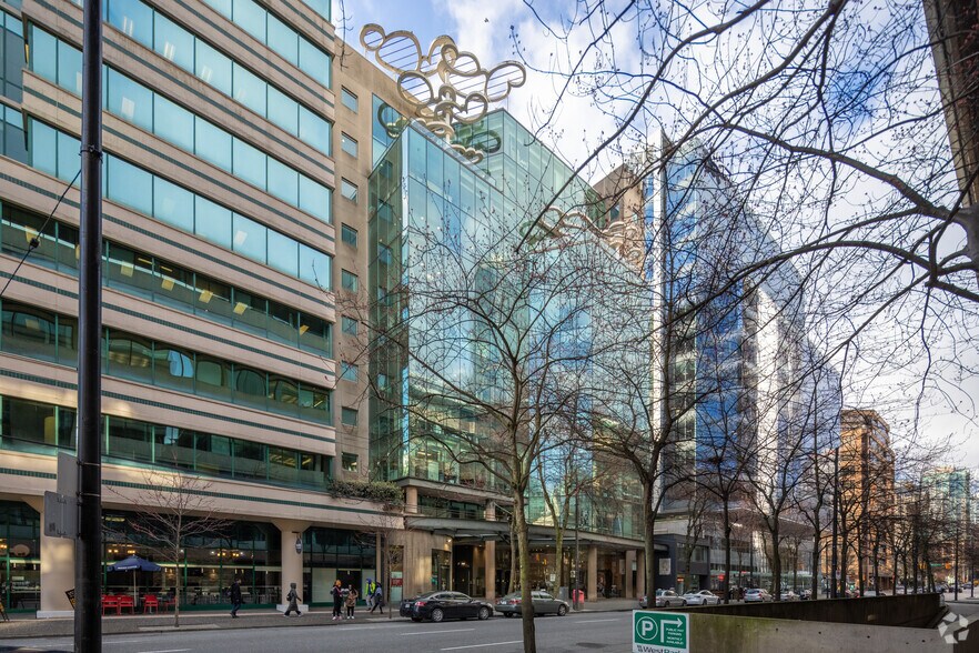 More Photos Of 938 Howe St, Vancouver Medical For Sale