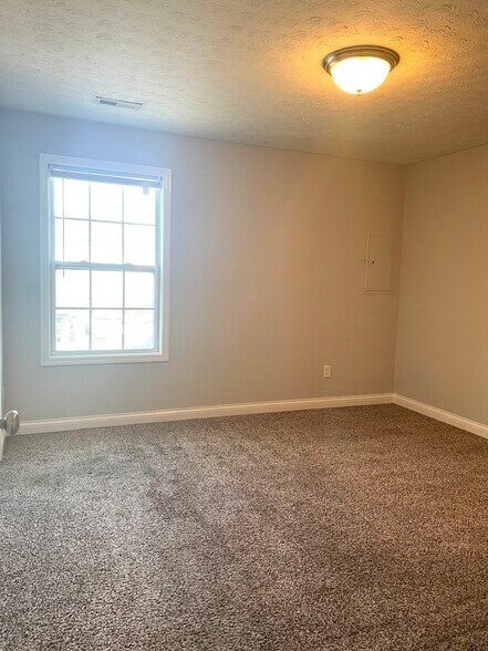 More Photos Of 415 Upper Stone Ave, Bowling Green Apartments For Sale