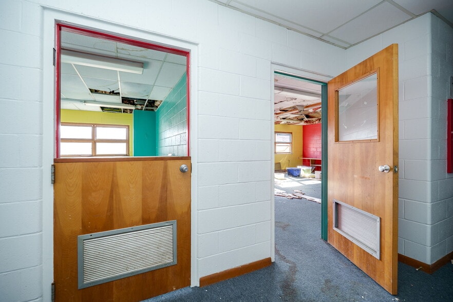 More Photos Of 531 W Ash St, Piqua Religious Facility For Sale