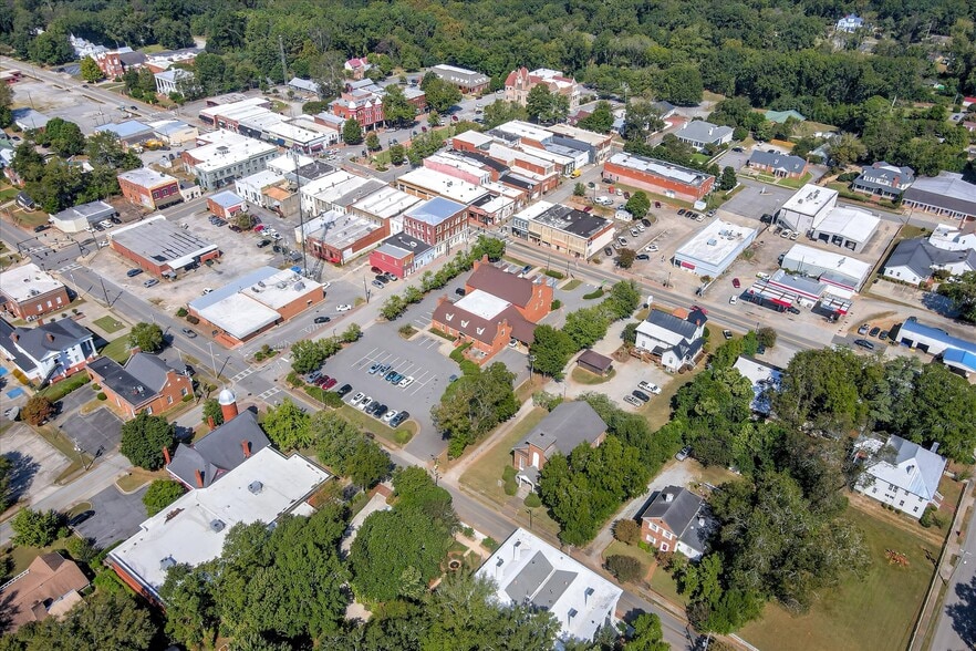 More Photos Of 205 E Liberty St, Washington Religious Facility For Sale
