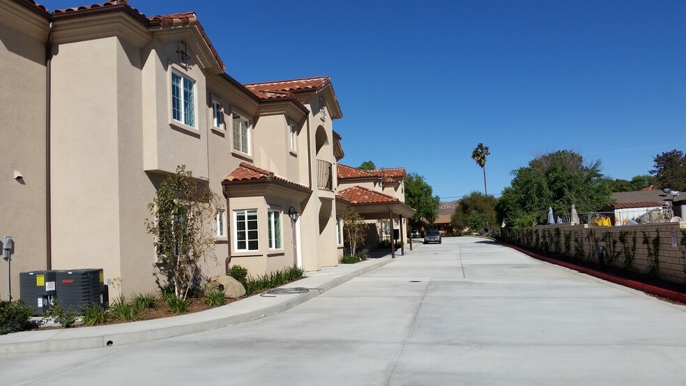 More Photos Of 1378-1380 Patricia Ave, Simi Valley Apartments For Sale