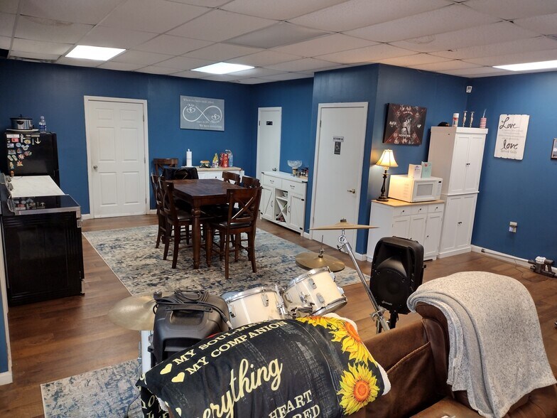 3696 Browns Bridge Rd, Gainesville, GA 30504 Retail For Lease