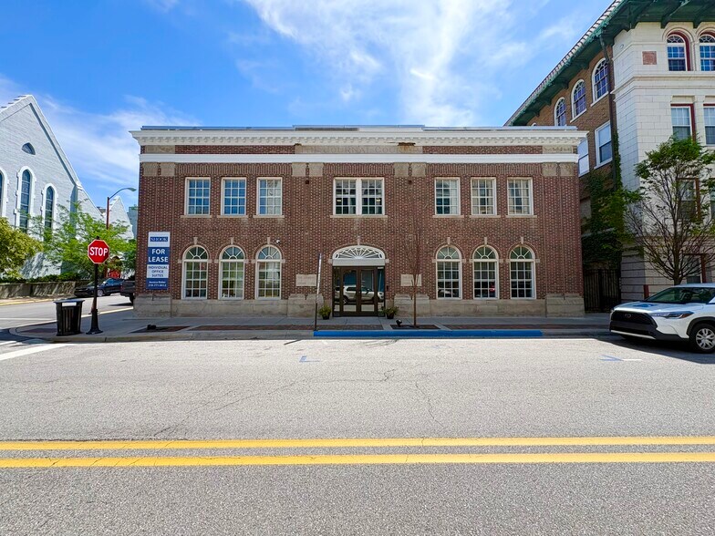 Primary Photo Of 221 N 6th St, Lafayette Office Residential For Lease
