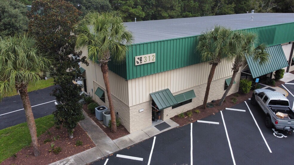 More Photos Of 312 Commerce Dr, Pawleys Island Warehouse For Lease