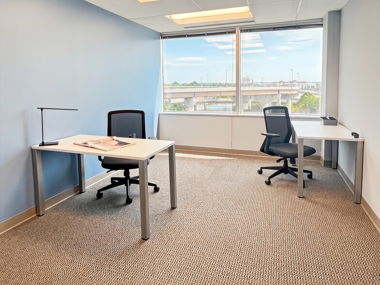 More Photos Of 5904 Richmond Hwy, Alexandria Coworking Space