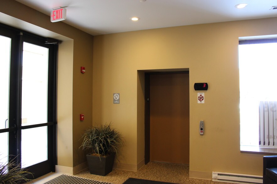More Photos Of 105 1st St SE, Minot Apartments For Lease