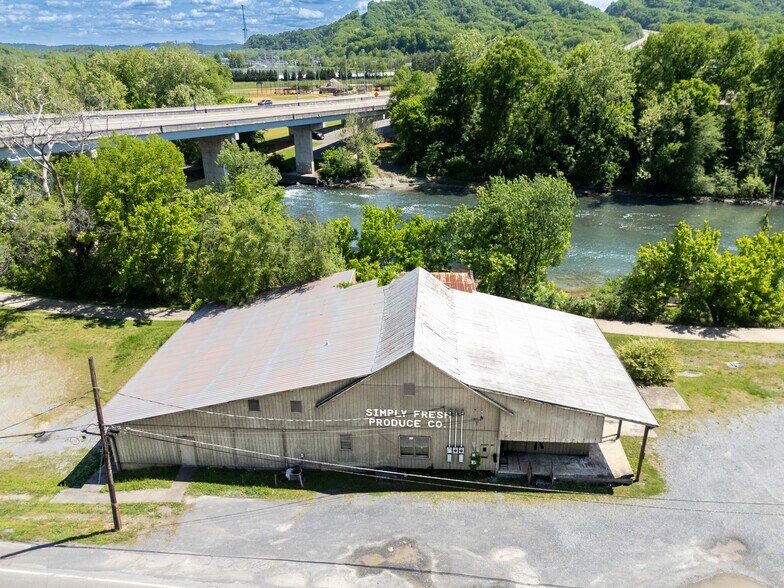 More Photos Of 1833-1837 Netherland Inn Rd, Kingsport General Retail For Lease