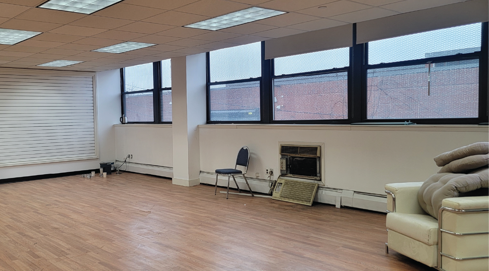 More Photos Of 802-848 Georgia Ave, Brooklyn Manufacturing For Lease